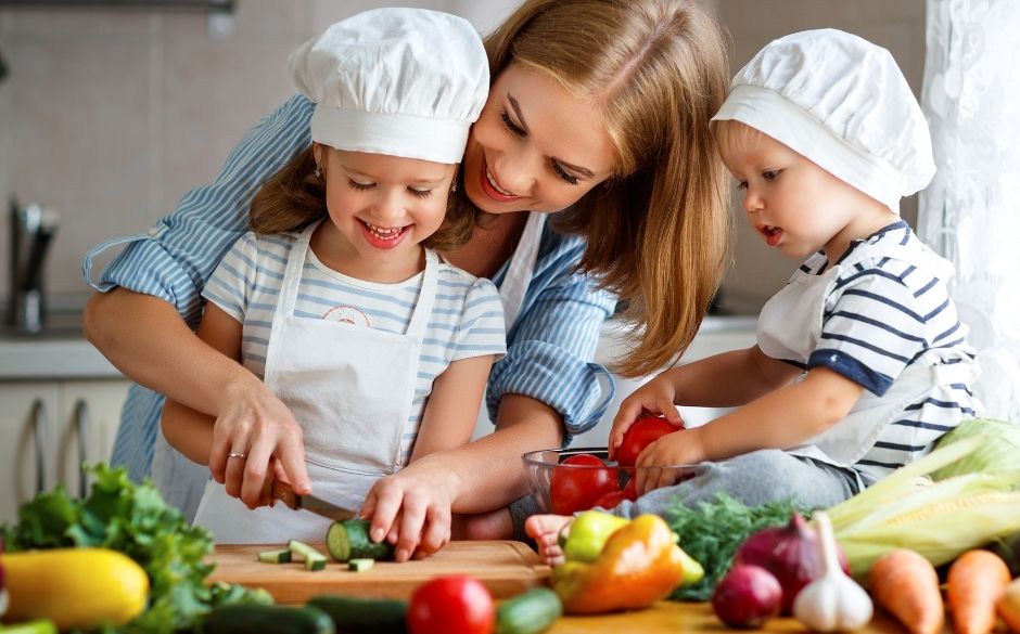Mommy Cooking with Children